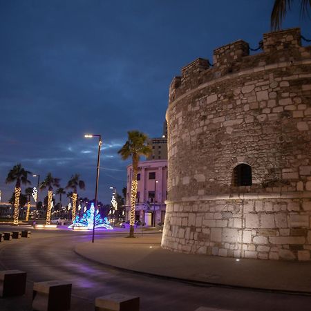Super Apartment In The Ancient Roman Amphitheater Durrës 외부 사진
