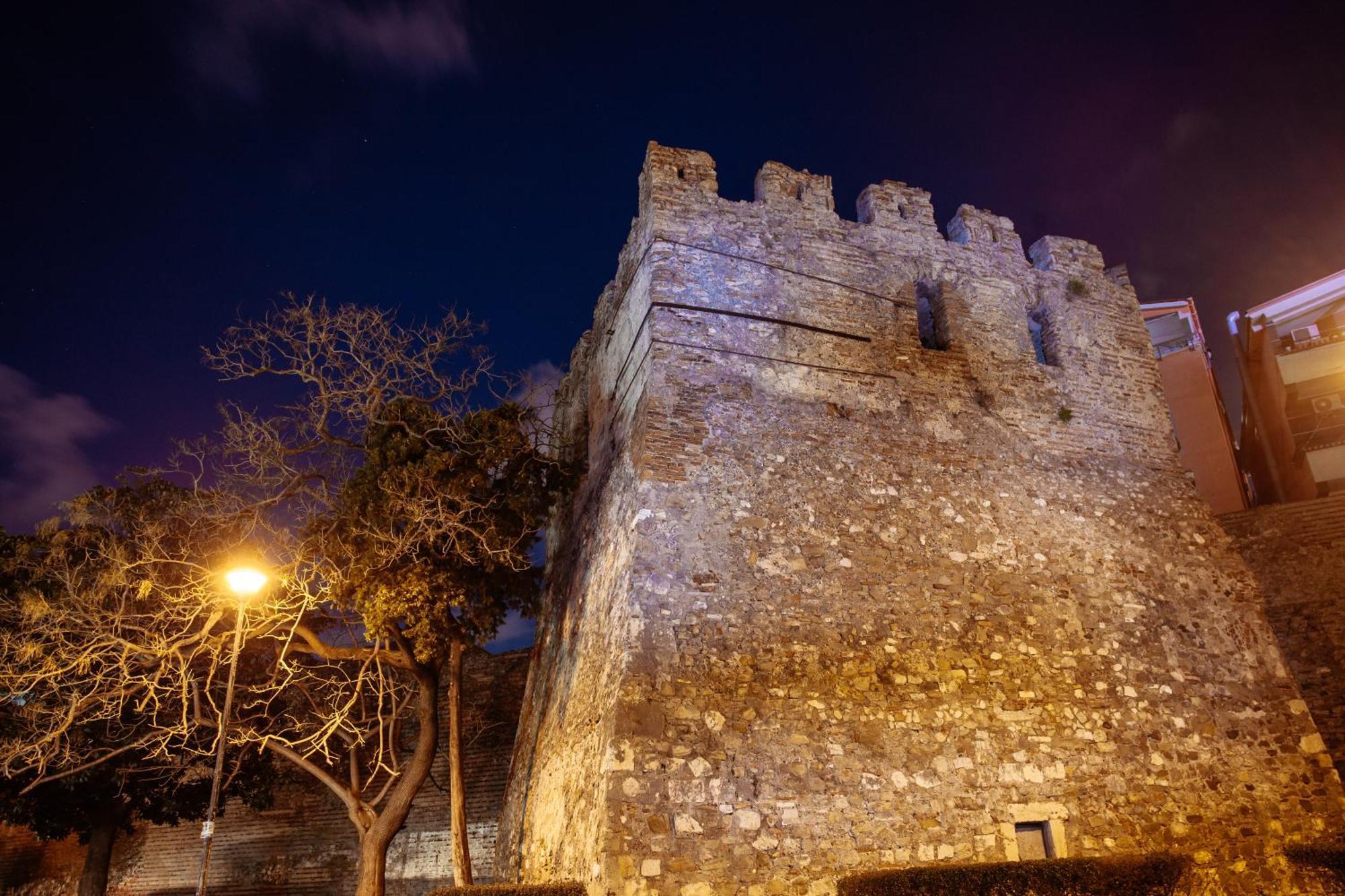 Super Apartment In The Ancient Roman Amphitheater Durrës 외부 사진
